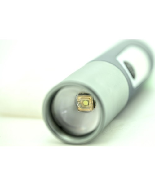 750lm FLASH LED flashlight
