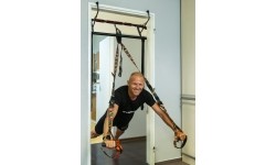 Ukseraami põikraud koos treeningrihmadega inSPORTline HR5003 70-92cm (kuni 200kg)