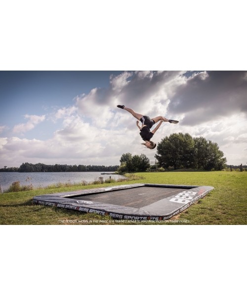 BERG SPORTS Ultim Pro Bouncer FlatGround 500