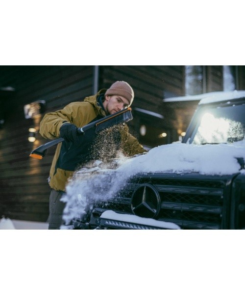 Fiskars Car snow brush and ice scraper
