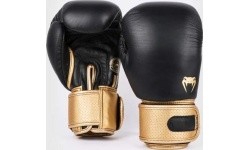 Poksikindad Venum Power 2.0, must/kuld
