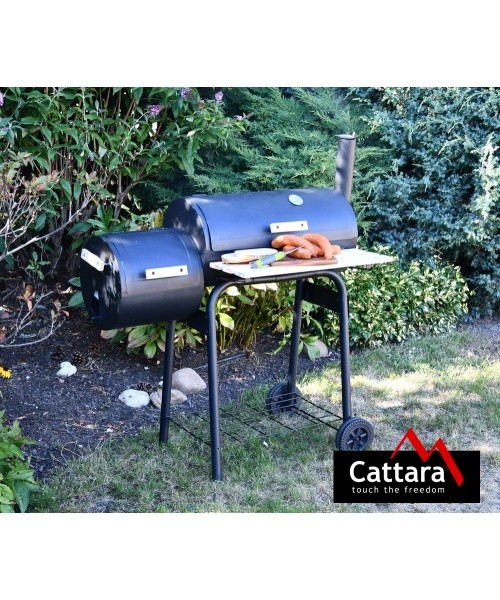 Charcoal Grill with Smokehouse Cattara Smokie