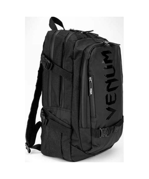 Seljakott Venum Challenger Pro Evo, must